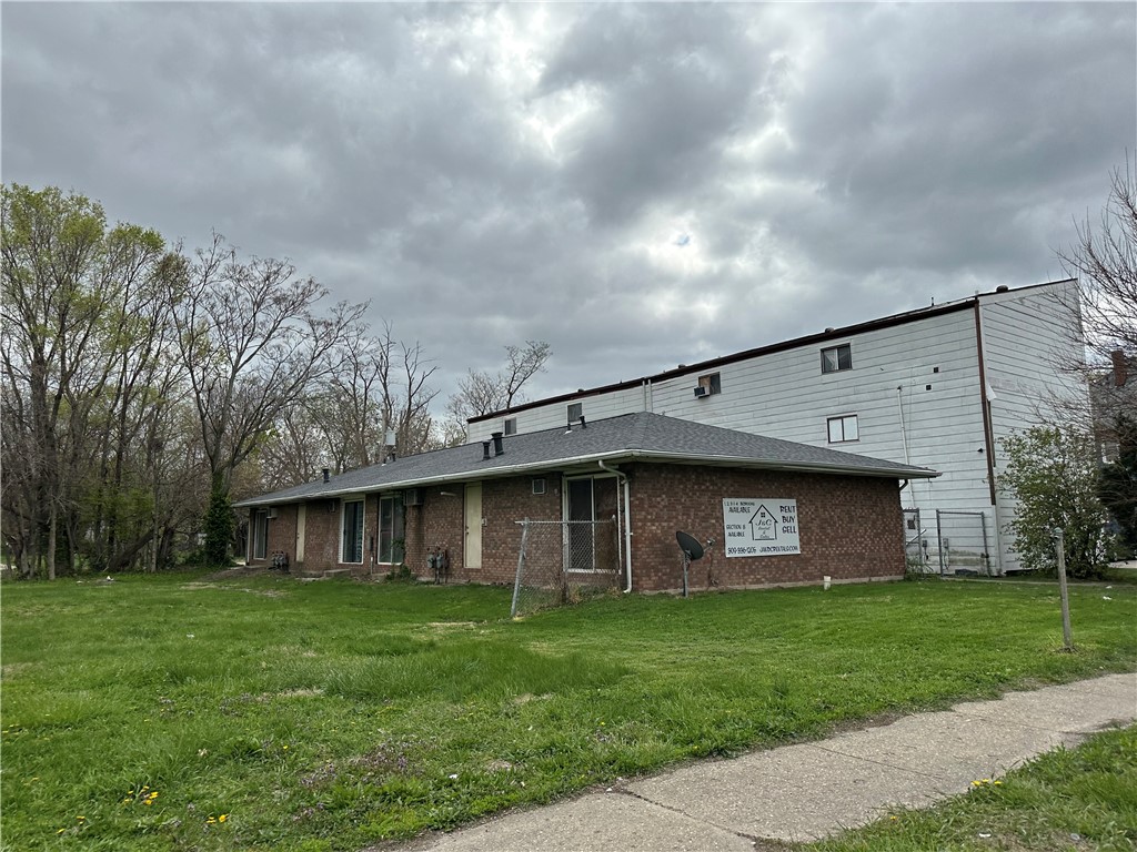 1624 North Water Street Decatur, IL 62526 - Photo 1 of 8 Gallery Image 1