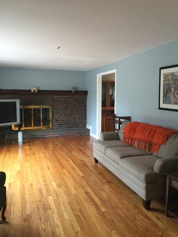 356 Quarry Street Quincy, MA 02169 - Photo 9 of 13
