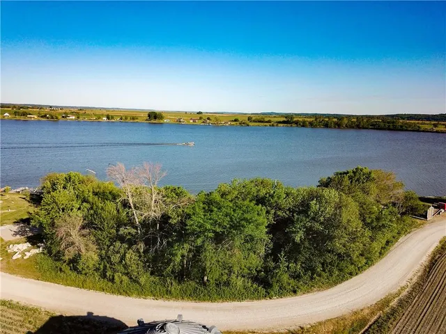 $50,000 | 103 Ruwwe Drive, Craig, MO 64437