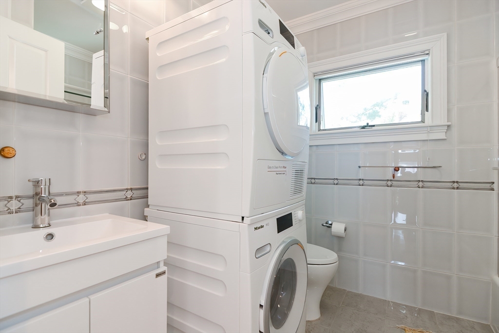 3 Forest Street, Unit 3 Newton, MA 02461 - Photo 17 of 31