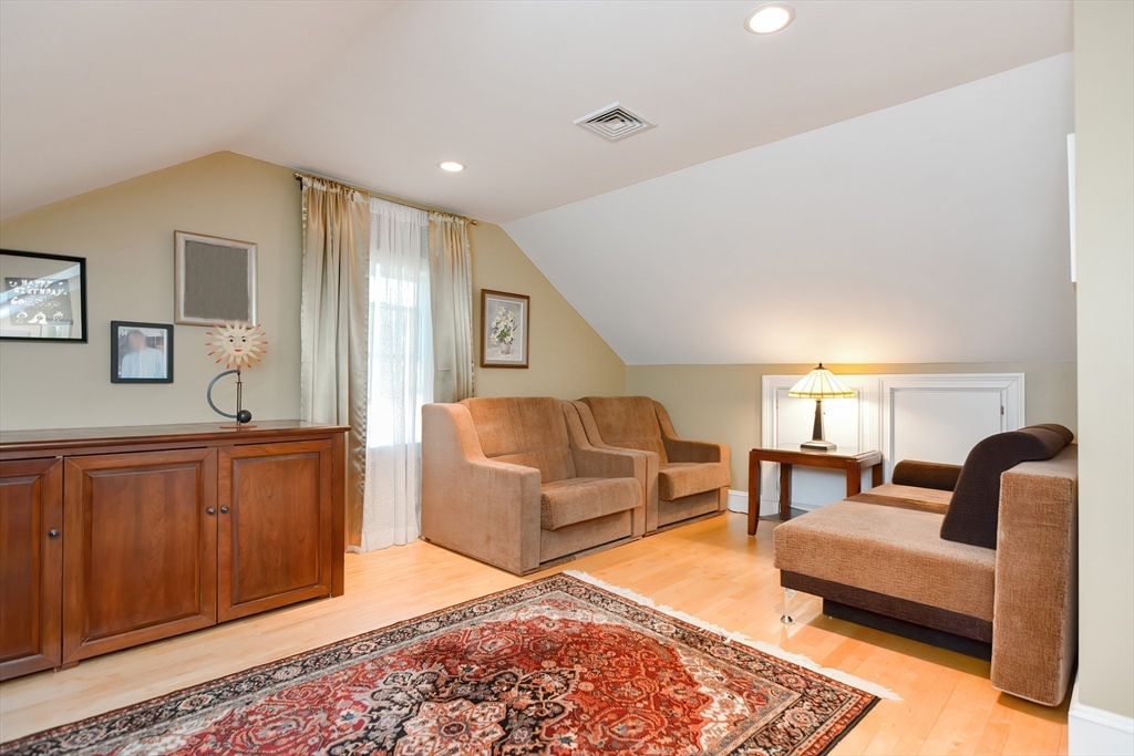 3 Forest Street, Unit 3 Newton, MA 02461 - Photo 20 of 31