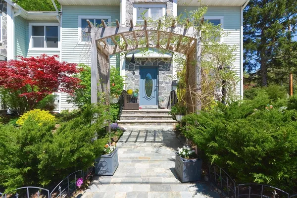 $7,000 | 3 Forest Street, Unit 3, Newton, MA 02461