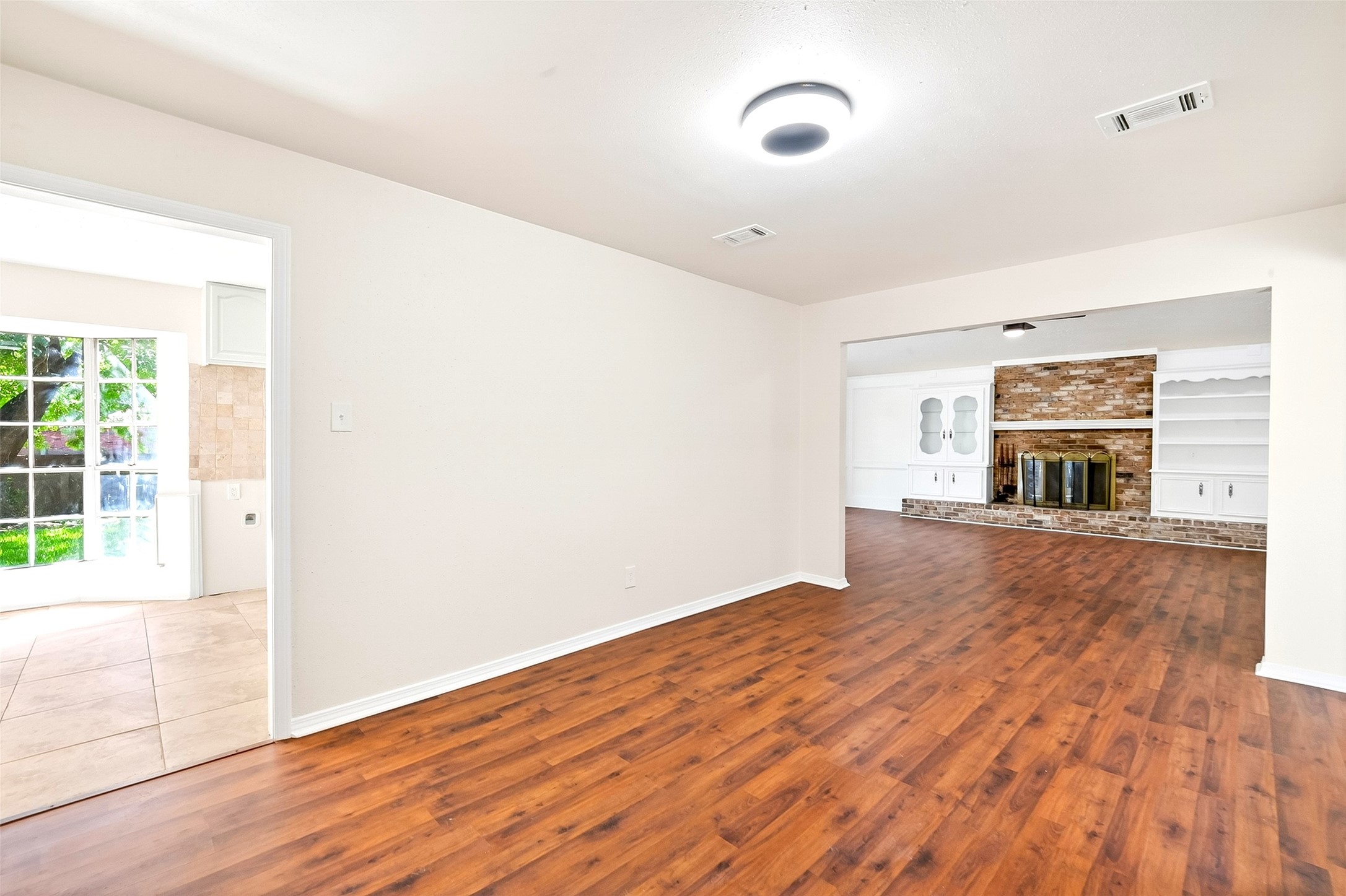 15207 Pleasant Valley Road Houston, TX 77062 - Photo 12 of 40 Formal Dining Room