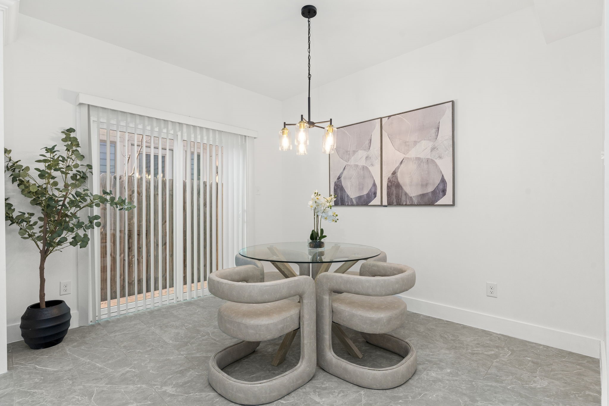 1517 Egypt Street Houston, TX 77009 - Photo 15 of 46 a bathroom with a toilet a sink and mirror
