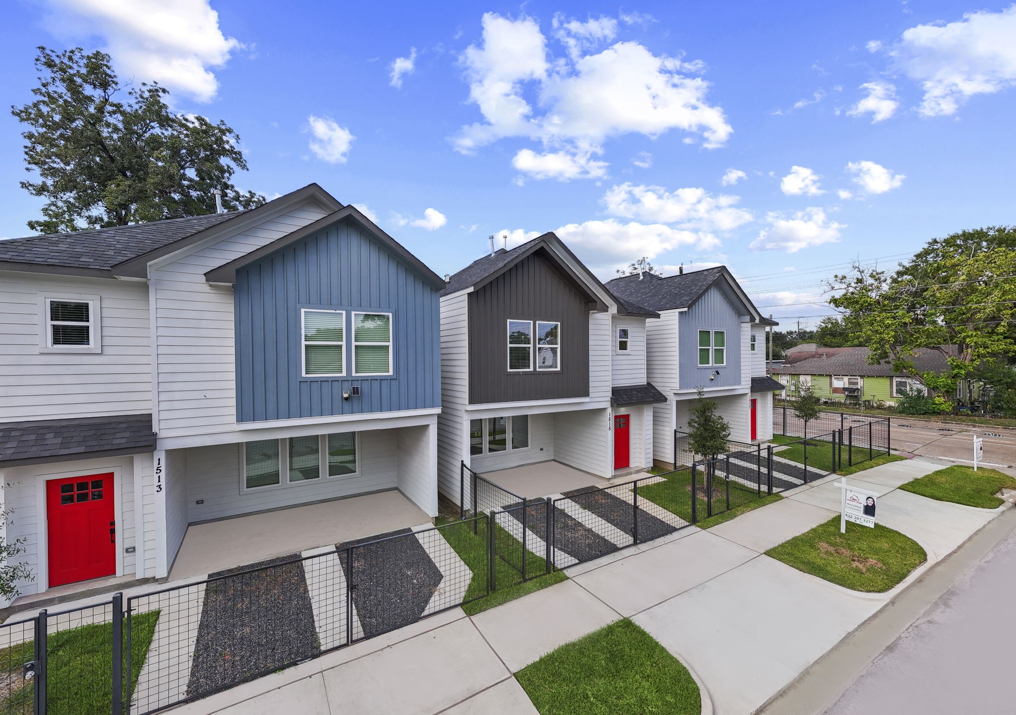 1517 Egypt Street Houston, TX 77009 - Photo 41 of 46 a front view of a house with a yard