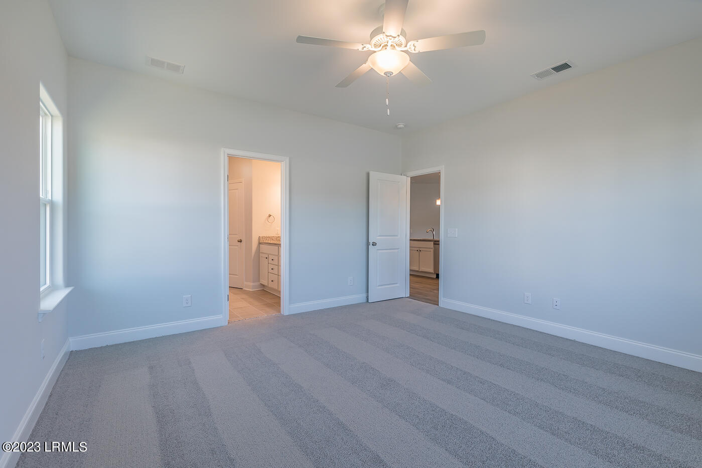 288 Ramport Street Ridgeland, SC 29936 - Photo 21 of 43 21 Primary suite