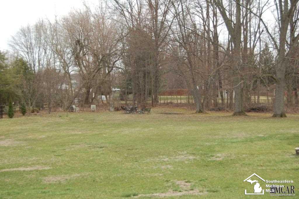 2037 West Sterns Road Temperance, MI 48182 - Photo 8 of 23 21434767-7.JPG