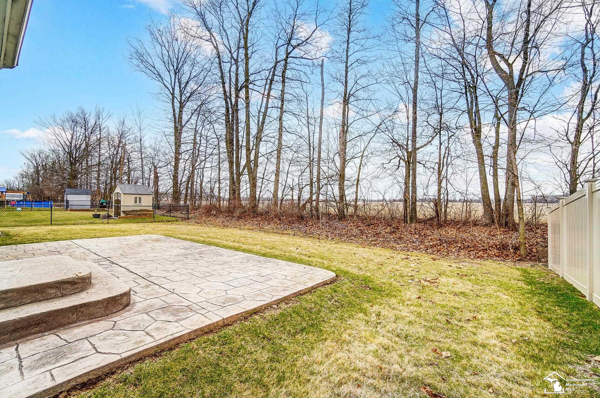 9481 Maple Ridge Drive Newport, MI 48166 - Photo 36 of 38 50170102-9f542b77-a5eb-4210-9955-a3deed4affaa.JPG