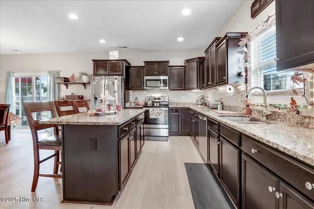 $392,500 | 125 Quail Hollow Drive, Goldsboro, NC 27534