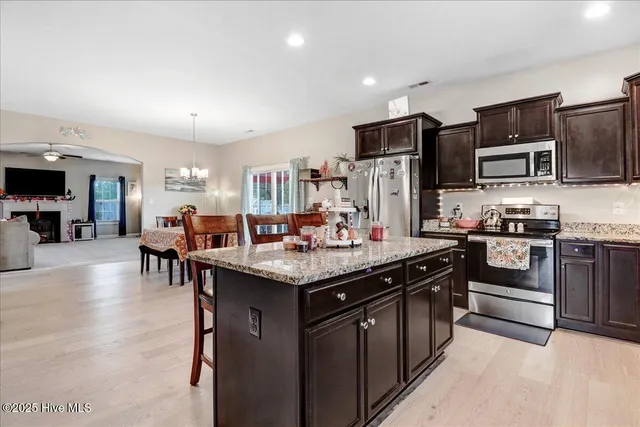 $392,500 | 125 Quail Hollow Drive, Goldsboro, NC 27534