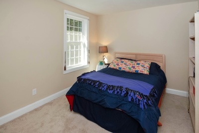 155 Mammoth Road Londonderry, NH 03053 - Photo 21 of 33