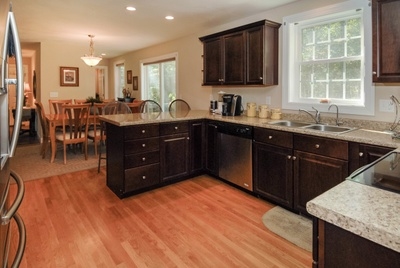 155 Mammoth Road Londonderry, NH 03053 - Photo 5 of 33