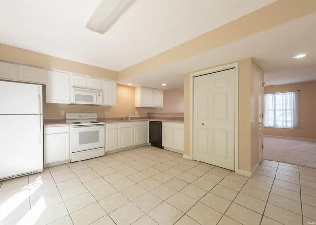 $1,450 | 3501 South Oaklawn Circle, Bloomington, IN 47401