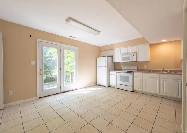 $1,450 | 3501 South Oaklawn Circle, Bloomington, IN 47401