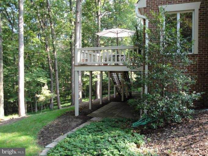 2318 Sawdust Road Vienna, VA 22181 - Photo 8 of 30 Exterior (Rear)