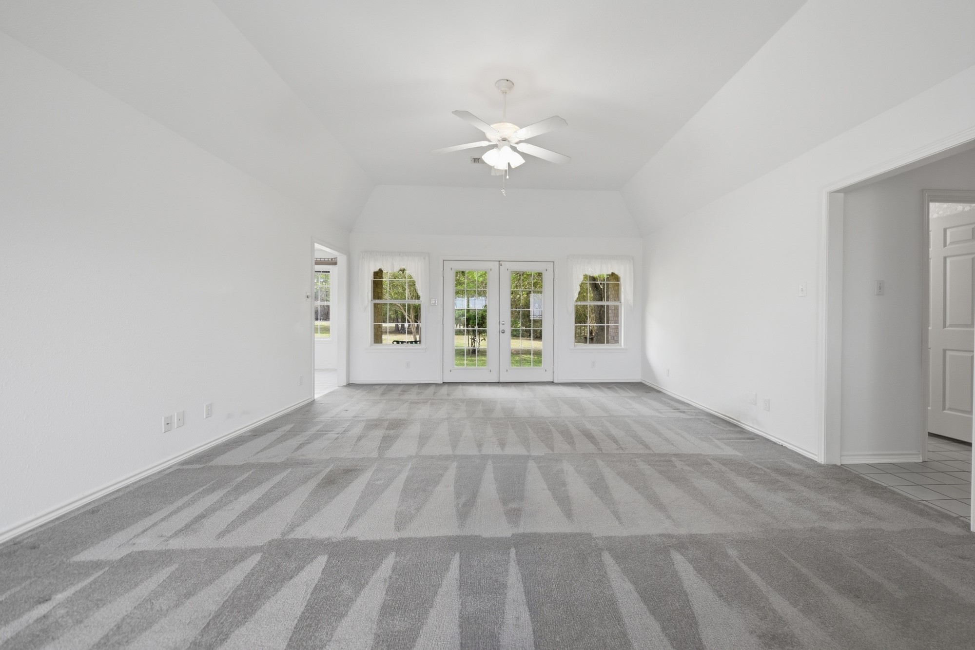 6450 Baranowski Road Brenham, TX 77833 - Photo 12 of 48
