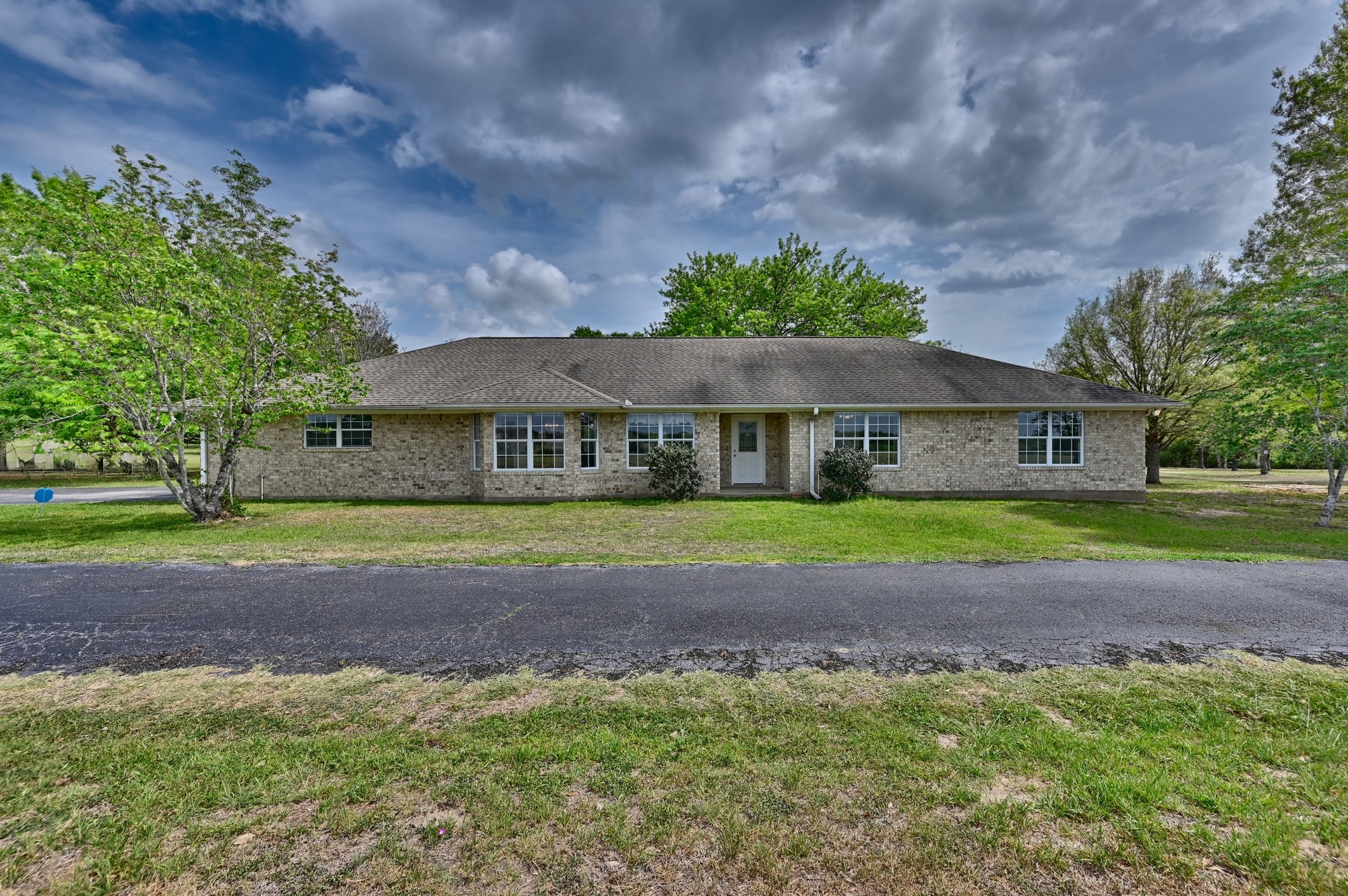 6450 Baranowski Road Brenham, TX 77833 - Photo 5 of 48