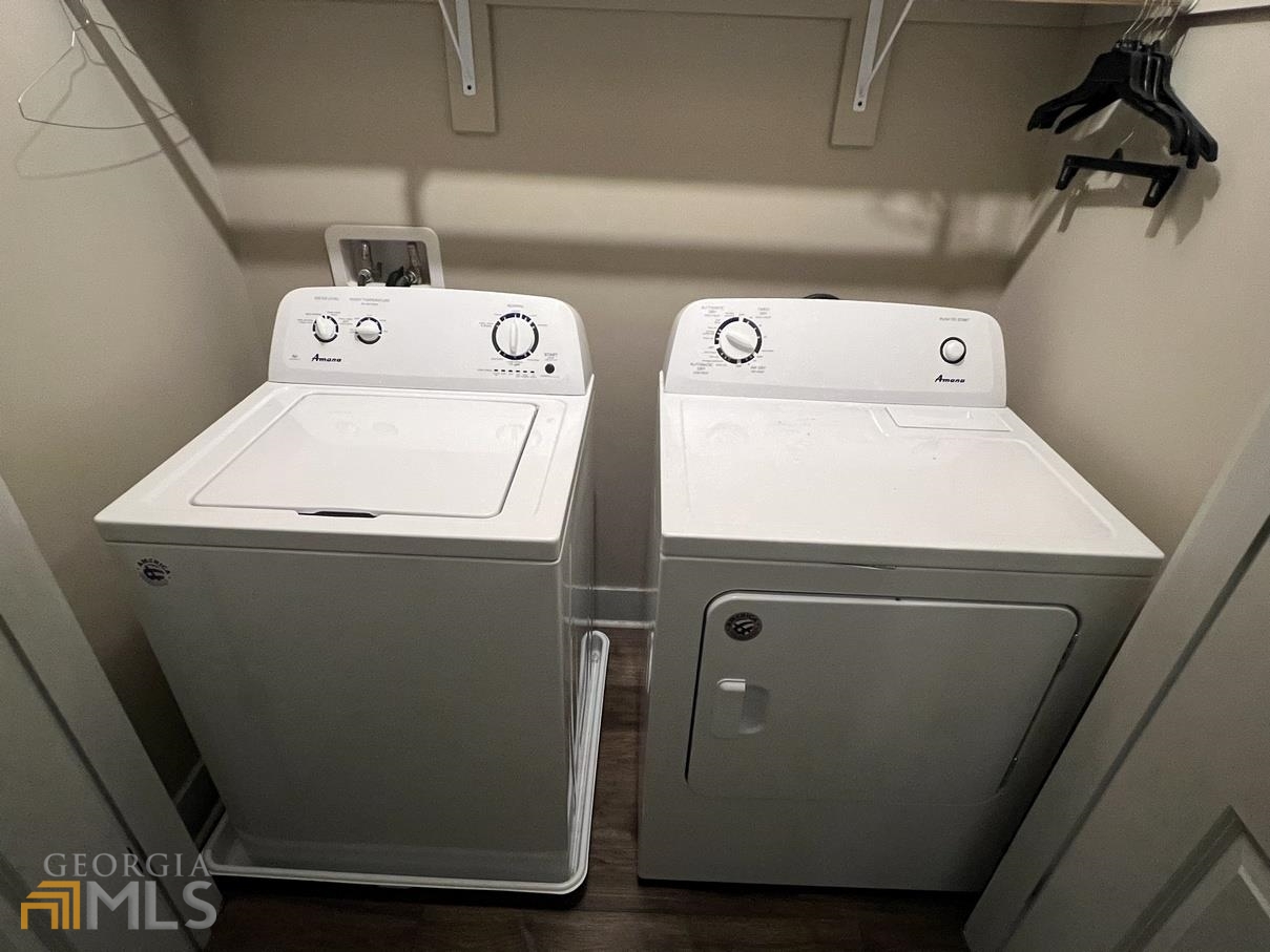 860 South Harkness Street, Unit G Jackson, GA 30233 - Photo 20 of 21 a utility room with dryer and washer