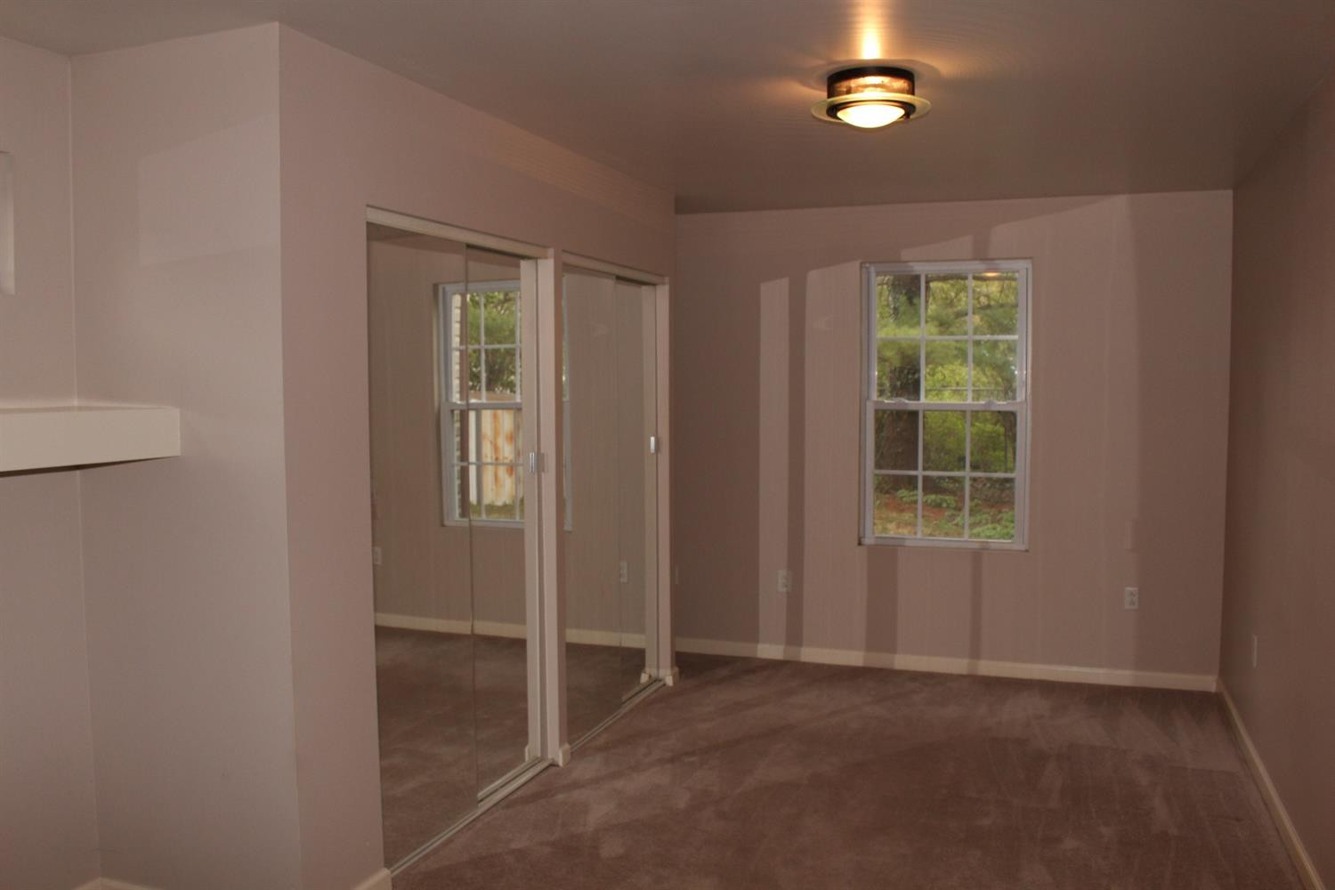 1041 Castleton Way Lexington, KY 40517 - Photo 12 of 20 Photo 12
