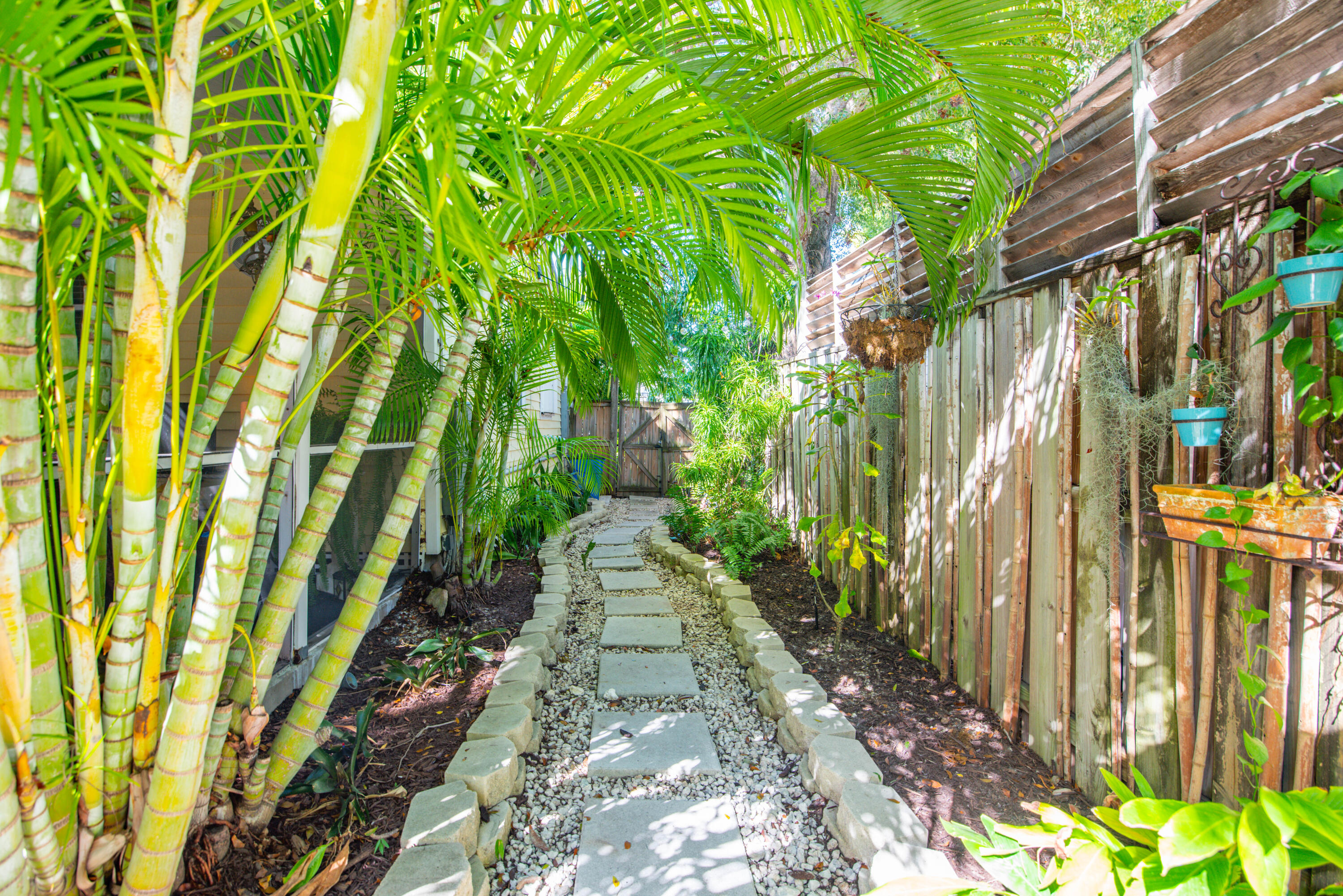 2828 Harris Avenue Key West, FL 33040 - Photo 34 of 45 014-2828HarrisAvenue-KeyWest-FL-33040-FU