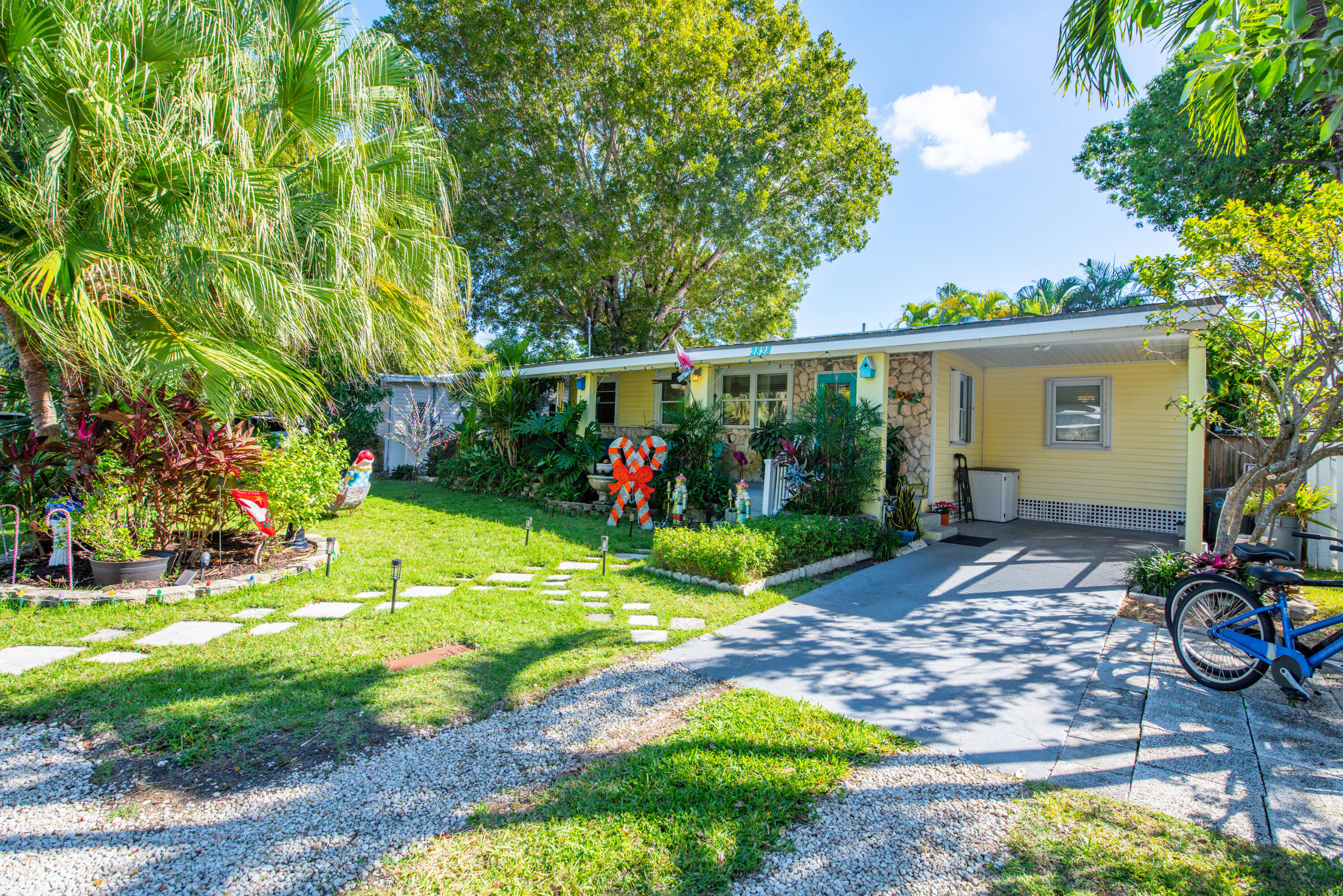 2828 Harris Avenue Key West, FL 33040 - Photo 37 of 45 023-2828HarrisAvenue-KeyWest-FL-33040-FU