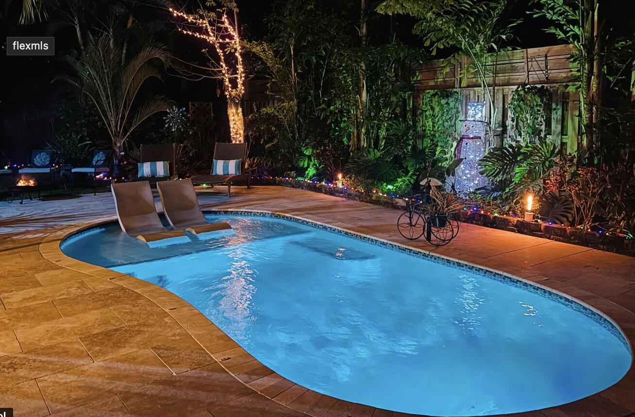 2828 Harris Avenue Key West, FL 33040 - Photo 43 of 45 a view of a park with plants and trees