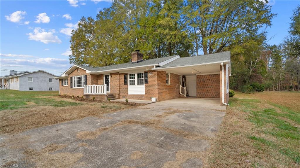 126 McCoy Road Reidsville, NC 27320 - Photo 2 of 33 Gallery Image 2