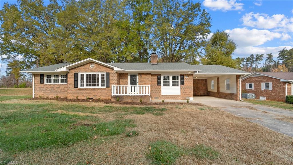 126 McCoy Road Reidsville, NC 27320 - Photo 3 of 33 Gallery Image 3