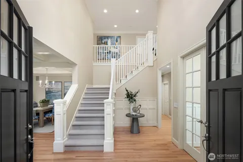 $4,680,000 | 9843 Northeast 25th Street, Bellevue, WA 98004