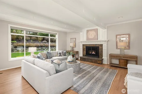 $4,680,000 | 9843 Northeast 25th Street, Bellevue, WA 98004