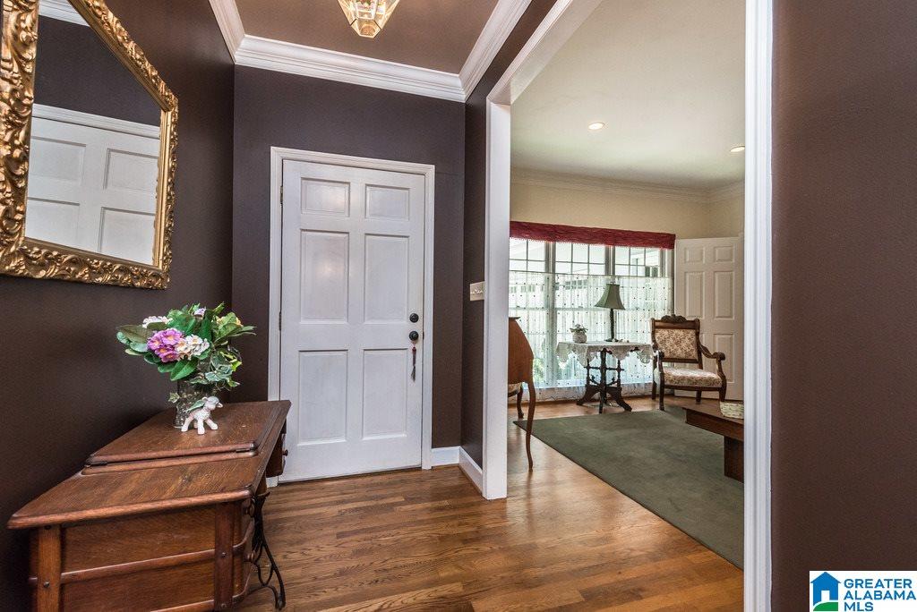2012 Hawthorne Lane Birmingham, AL 35244 - Photo 5 of 36