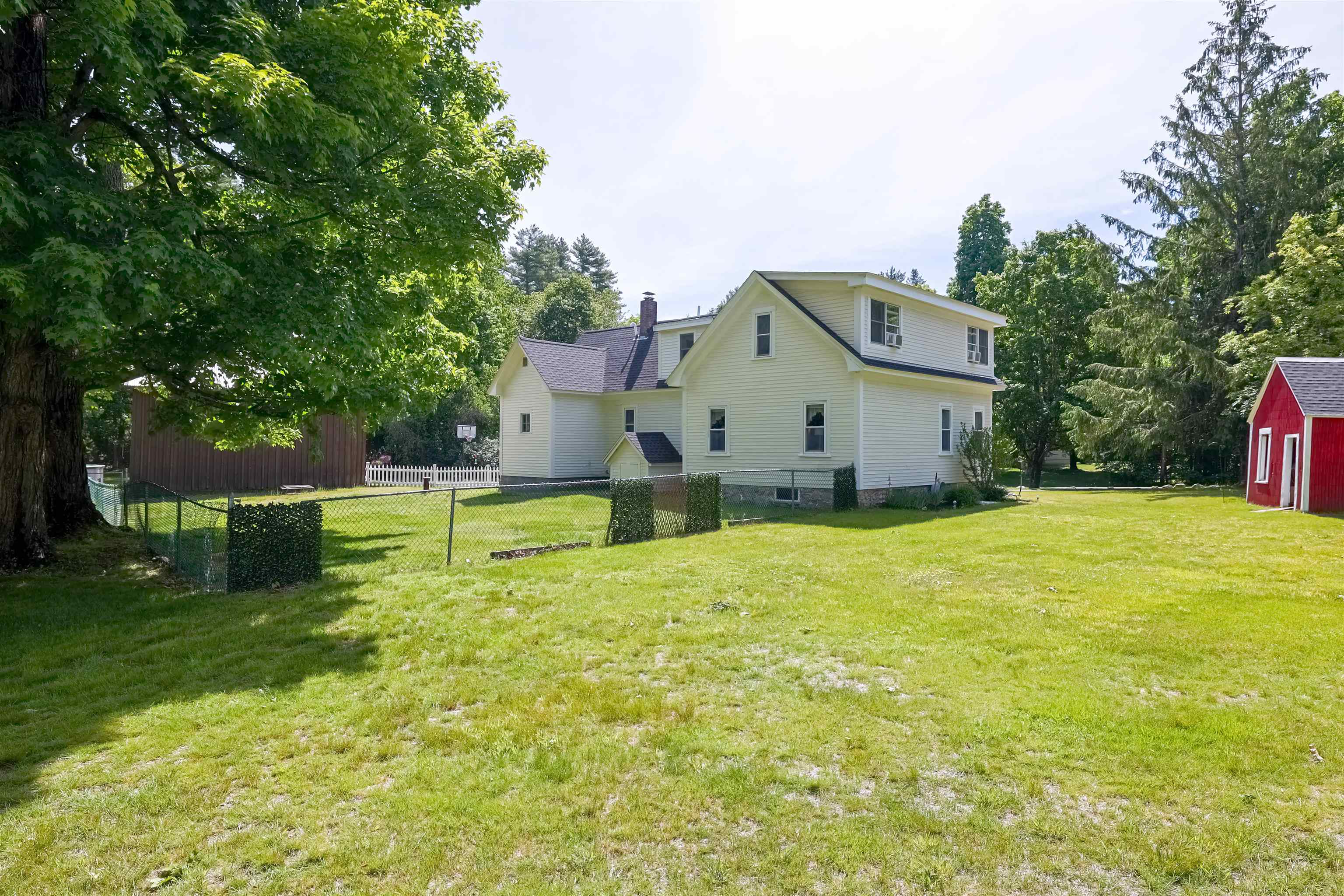 11 Wilson Hill Road Merrimack, NH 03054 - Photo 3 of 35
