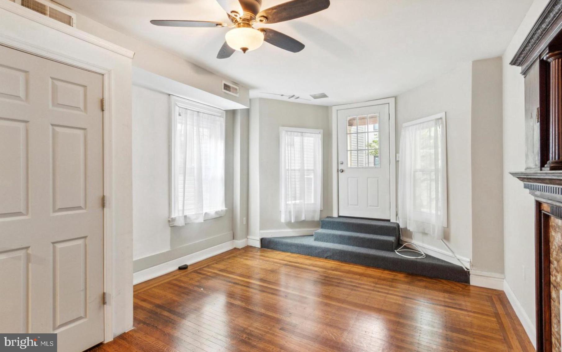 3813 Baring Street Philadelphia, PA 19104 - Photo 14 of 43 Unit 2 - Living Room