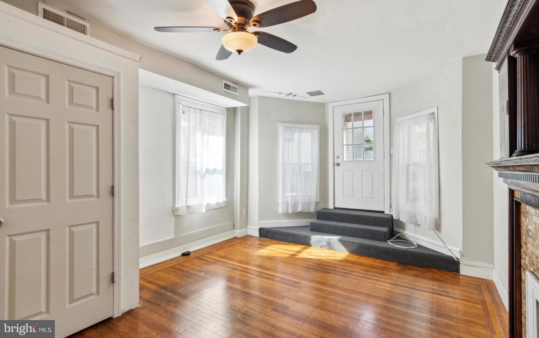 3813 Baring Street Philadelphia, PA 19104 - Photo 17 of 43 Unit 2 - Living Room