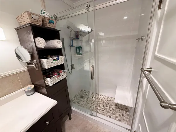 $2,400 | 1201 South Riverside Drive, Unit 207, Pompano Beach, FL 33062