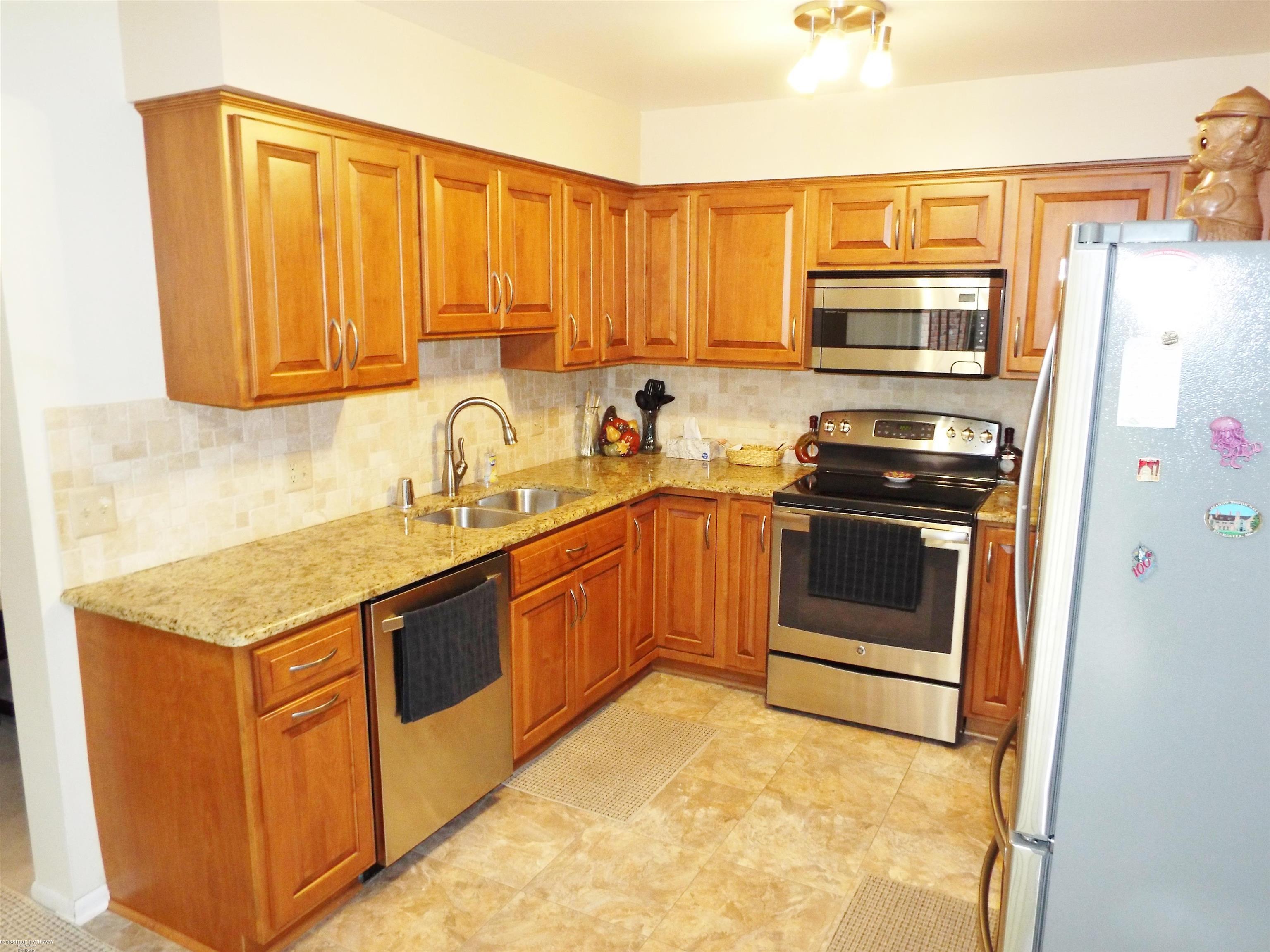 1882 Jenny Lane Rochester Hills, MI 48309 - Photo 13 of 42