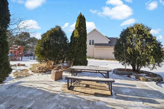 $799,900 | 2700 Harlstone Drive, Aurora, IL 60502