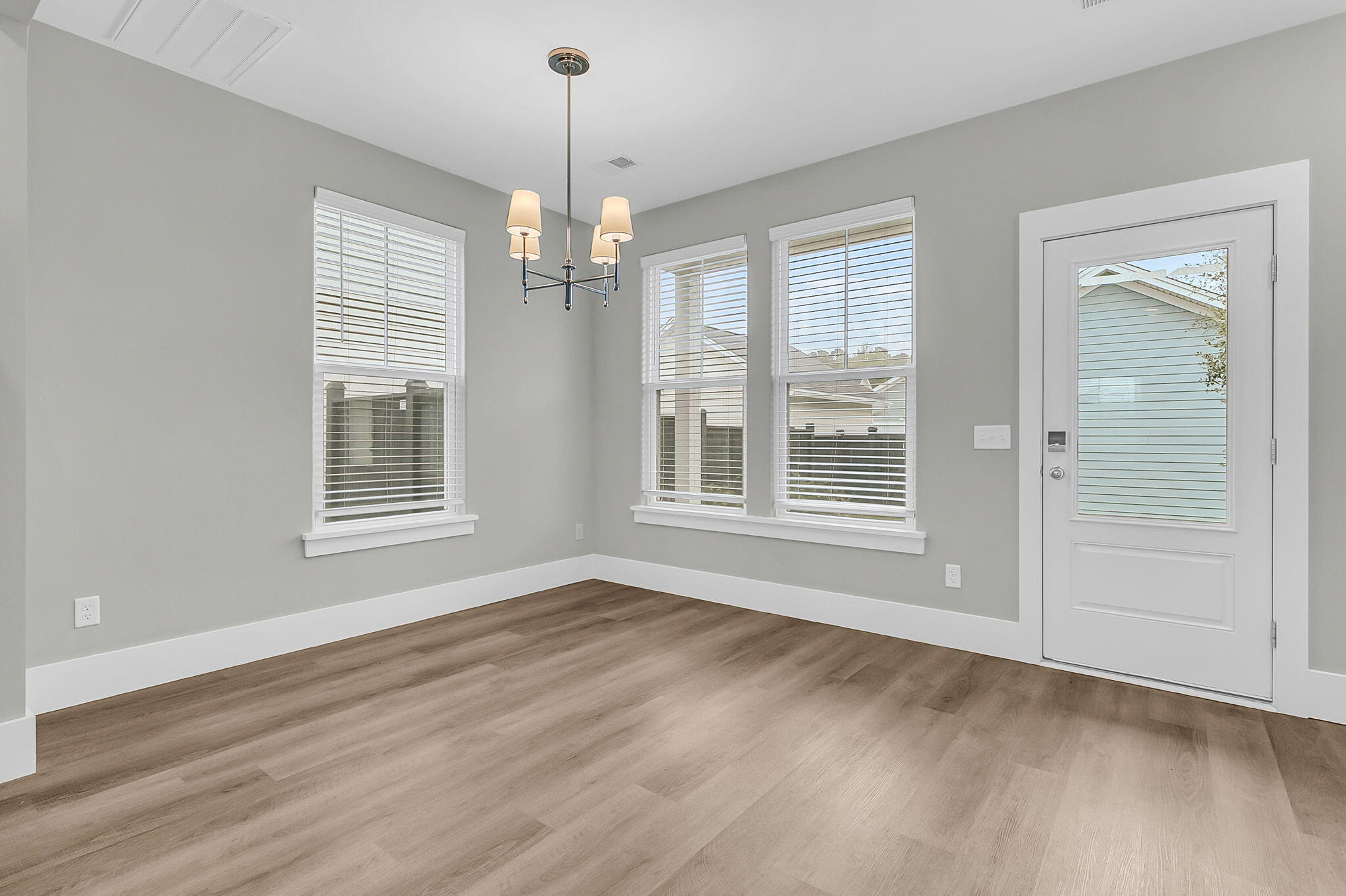 313 Baritone Road Summerville, SC 29486 - Photo 9 of 53 CREM - 313 Baritone Rd-32