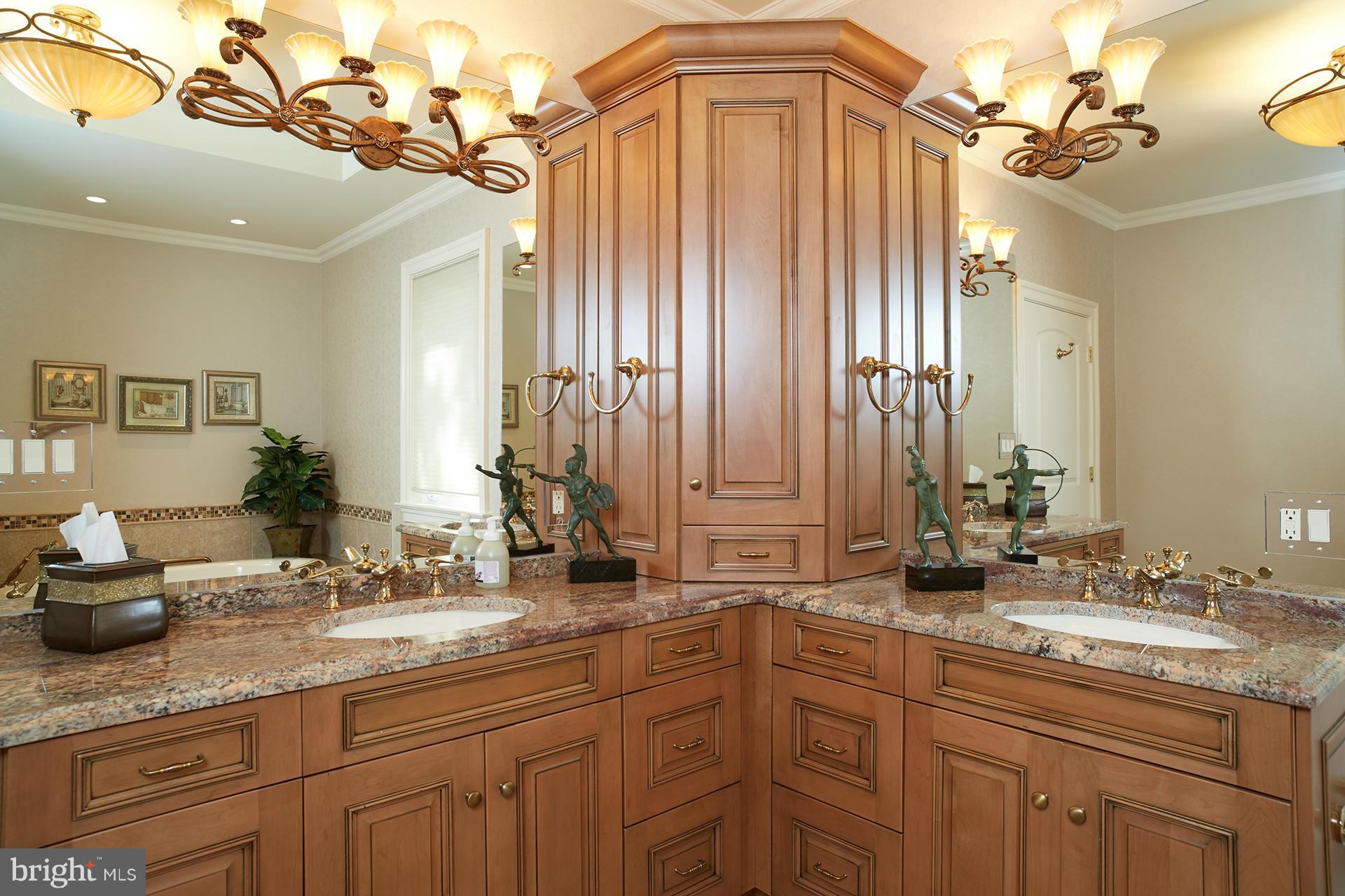 4521 29th Street Northwest Washington, DC 20008 - Photo 14 of 29 Bath