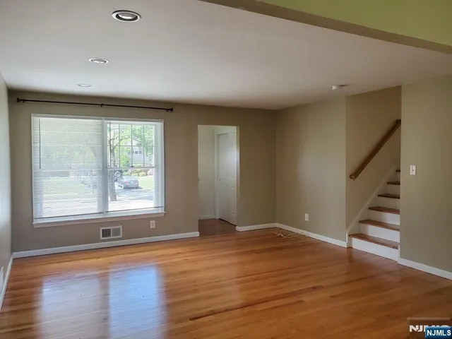 $4,900 | 132 Chadwick Place, Glen Rock, NJ 07452