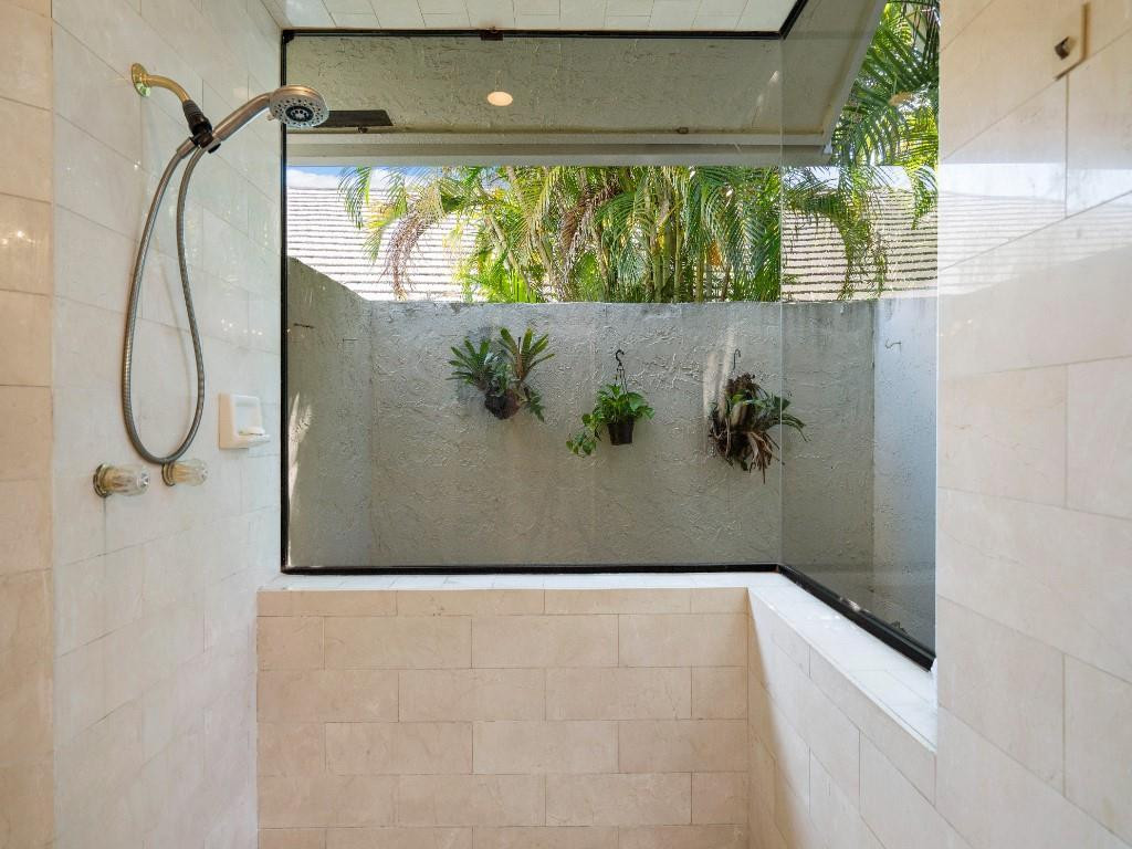 10487 Stonebridge Boulevard Boca Raton, FL 33498 - Photo 33 of 66 Photo 33