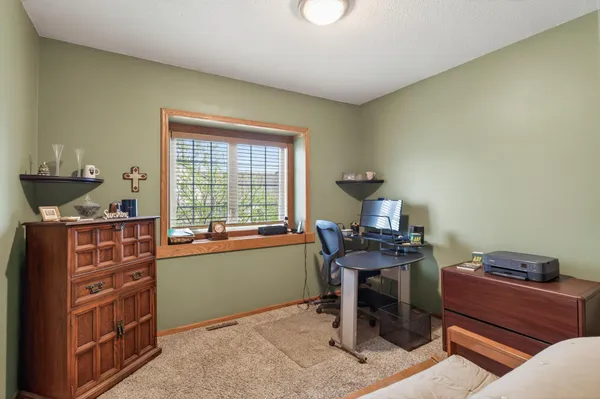 $269,900 | 1318 McAndrews Road East, Unit 23, Burnsville, MN 55337