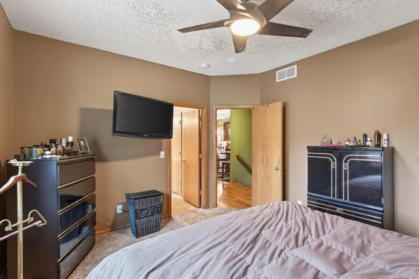 $269,900 | 1318 McAndrews Road East, Unit 23, Burnsville, MN 55337