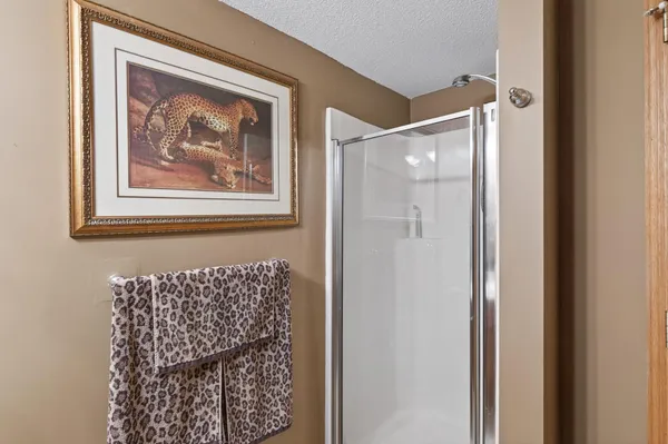 $269,900 | 1318 McAndrews Road East, Unit 23, Burnsville, MN 55337