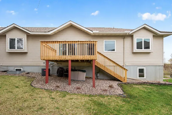 $269,900 | 1318 McAndrews Road East, Unit 23, Burnsville, MN 55337