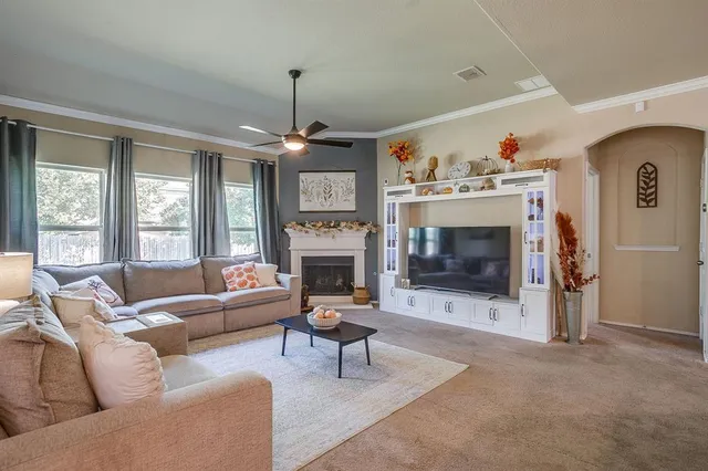 $370,000 | 373 Pin Cushion Trail, Burleson, TX 76028