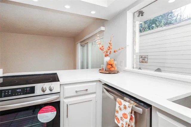 $2,250 | 1963 Shorewood Drive, Grapevine, TX 76051