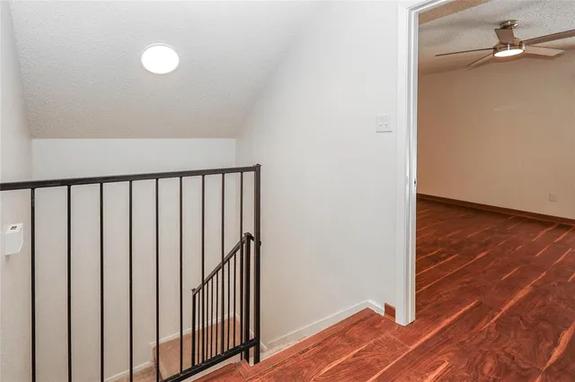 $2,250 | 1963 Shorewood Drive, Grapevine, TX 76051