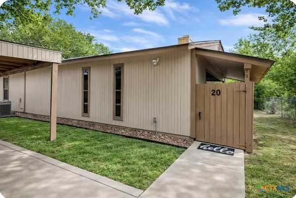 $148,000 | 1051 Country Club Drive, Unit 20, Seguin, TX 78155