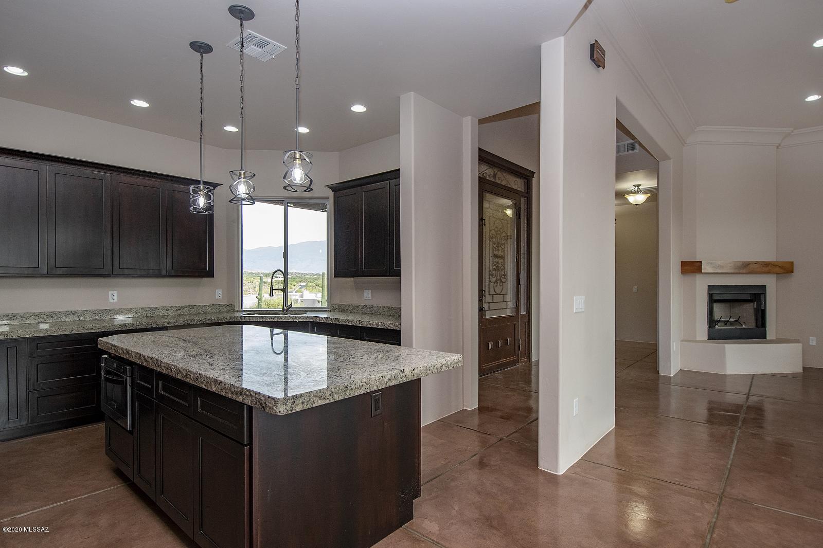 4041 Larkspur Road Tucson, AZ 85749 - Photo 8 of 33